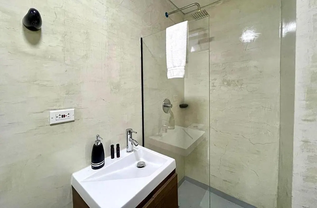 42 Modern Loft Top Location Laureles 麦德林 公寓